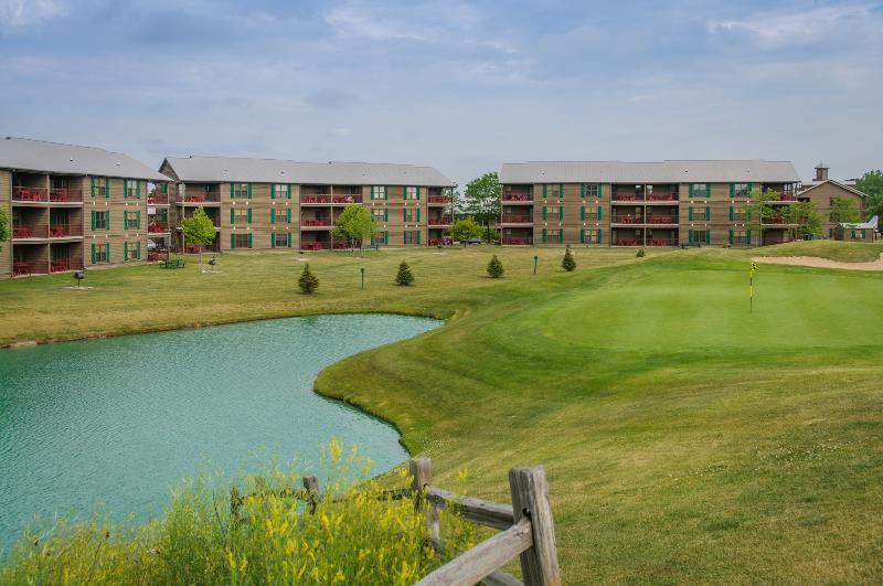 Holiday Inn Club Vacations Fox River Resort At Sheridan Eksteriør billede
